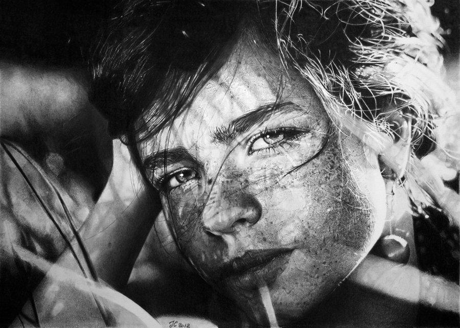 The Stunning Pencil Portraits of Franco Clun
